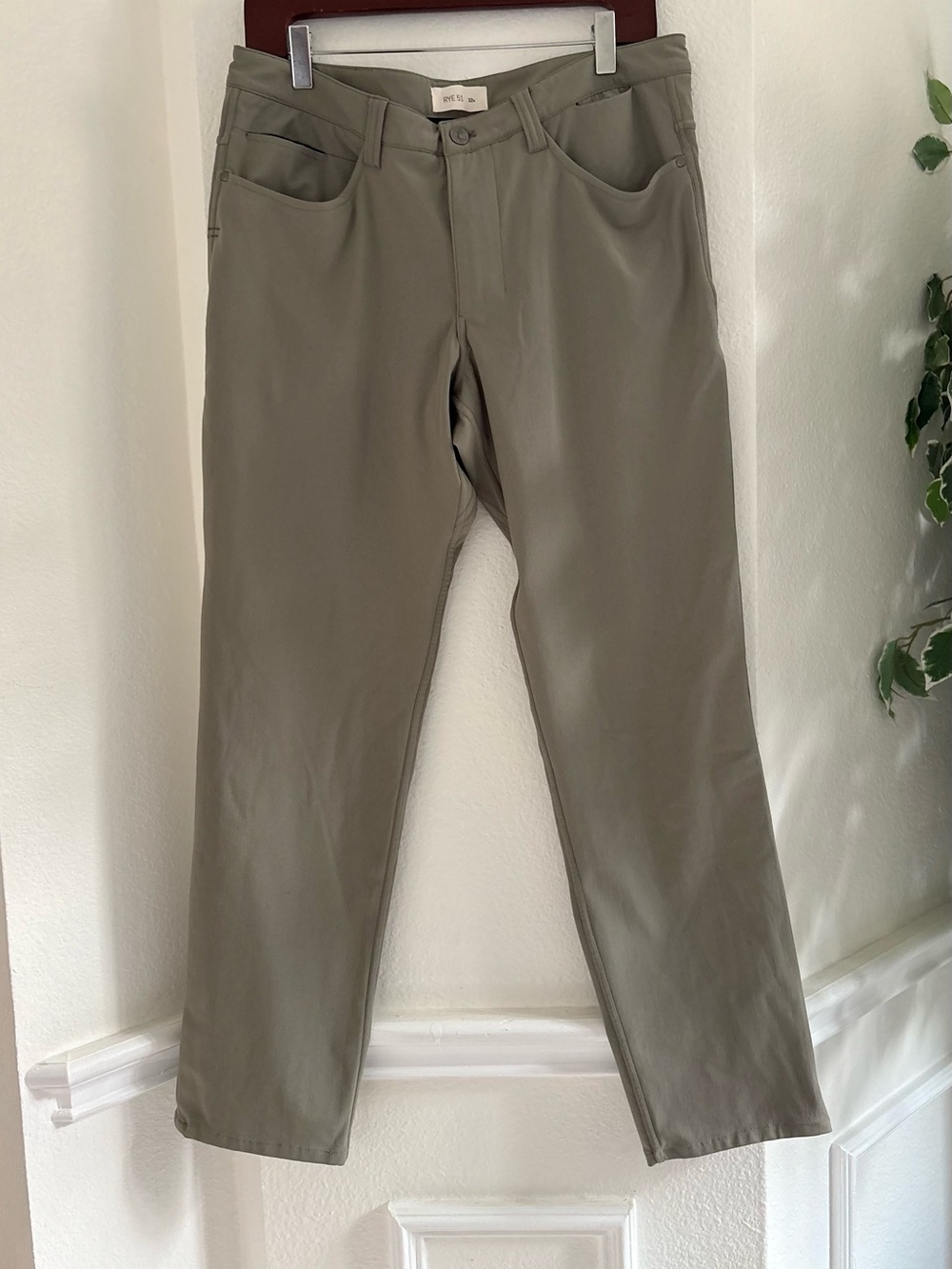 Rye 51 Voyager Olive Green Casual Pants